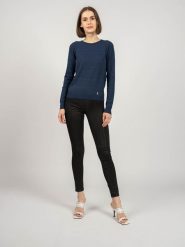 Guess Jeansy Legging Yoga | WW54AA3-D1ZYO-OILT-N | Kobieta | Czarny. Czarne jeansy damskie Guess, z aplikacjami, z bawełny. W wyprzedaży za 139.00 zł.