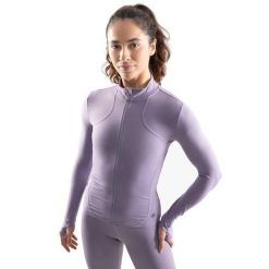 Damska ultralekka kurtka treningowa Fitness Siroko Nusa. Fioletowe kurtki sportowe damskie SIROKO, xs, bez wzorów, z materiału, bez ramiączek, bez kaptura, do biegania. Za 136.80 zł.
