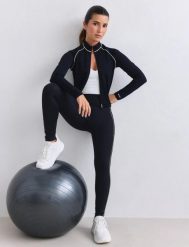 Damskie legginsy kontrastowe, wysoki stan, squat proof, Sense czarne. Czarne legginsy damskie Aim'n, m, bez wzorów, z materiału, z podwyższonym stanem, długie, na fitness i siłownię. Za 346.00 zł.