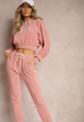 Różowy Komplet Dresowy z Dodatkiem Bawełny Spodnie z Gumką w Pasie i Bluza z Kapturem Hasaria. Czerwone bluzy damskie Renee, l, bez wzorów, z bawełny, bez ramiączek, z kapturem. Za 119.99 zł.