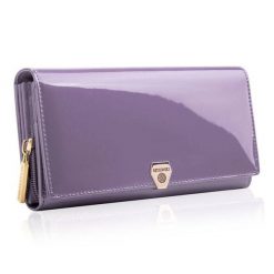 Portfel damski BETLEWSKI fioletowy BPD-VS-106 FIOLET. Fioletowe portfele damskie Betlewski, z lakierowanej skóry. Za 169.00 zł.