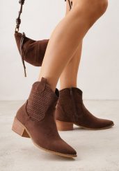 Brązowe Botki Kowbojki Vices na Słupku z Ażurową Cholewką Elfedi. Brązowe botki damskie Renee, w ażurowe wzory, z jeansu, eleganckie, bez obcasa, na obcasie, bez zapięcia. Za 149.99 zł.