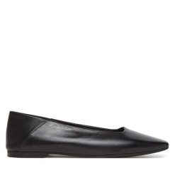 Baleriny Calvin Klein. Czarne balerinki damskie Calvin Klein, bez wzorów, bez obcasa, bez zapięcia. Za 279.99 zł.