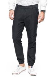 TOM TAILOR SPODNIE MĘSKIE VERNON TAPERED JOGGING PANTS BLACK. Czarne spodnie materiałowe męskie Tom Tailor, bez wzorów, z materiału. W wyprzedaży za 59.99 zł.