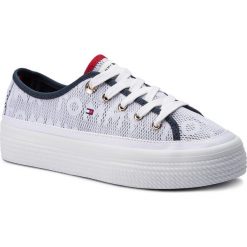 Tenisówki TOMMY HILFIGER - Jacquard Flatform Sneaker FW0FW04071 White 100. Białe trampki i tenisówki damskie Tommy Hilfiger, bez wzorów, z gumy, bez zapięcia. W wyprzedaży za 209.00 zł.