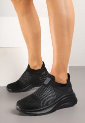 Czarne Buty Sportowe Sneakersy na Tłoczonej Platformie z Elastyczną Cholewką Velmio. Czarne obuwie sportowe damskie Renee, bez wzorów, z jeansu, bez zapięcia. Za 74.99 zł.