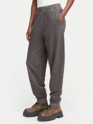 G-Star Raw Spodnie dresowe Unit D30069-D969 Szary ciemny Relaxed Fit. Szare spodnie dresowe damskie G-Star, bez wzorów, z bawełny, retro. Za 349.99 zł.