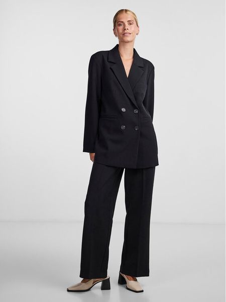 YAS Marynarka 26030710 Czarny Regular Fit. Czarne marynarki i żakiety damskie YAS, bez wzorów, z syntetyku, bez kołnierzyka, bez ramiączek. Za 219.99 zł.
