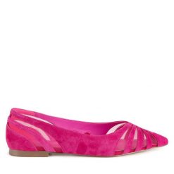 Baleriny Eva Minge. Czerwone balerinki damskie Eva Minge, bez wzorów, bez obcasa, bez zapięcia. Za 399.99 zł.