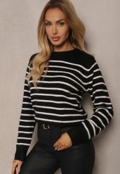 Czarny Casualowy Sweter w Paski o Prostym Kroju Riavelleth. Czarne swetry nierozpinane damskie Renee, bez wzorów, z jeansu, casualowe, bez kołnierzyka, bez ramiączek. Za 129.99 zł.