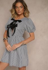 Czarna Retro Sukienka w Kratkę Vichy o Rozkloszowanym Kroju z Wiązaniem Temarea. Czarne sukienki damskie Renee, na co dzień, l, bez wzorów, z jeansu, eleganckie, bez kołnierzyka, bez ramiączek, mini, kopertowe. Za 59.99 zł.