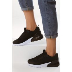 Czarne Buty Sportowe Think Likely. Czarne obuwie sportowe damskie Born2be, bez wzorów, bez zapięcia. Za 119.99 zł.