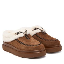 Śniegowce Guess. Brązowe śniegowce damskie Guess, bez zapięcia. Za 584.99 zł.