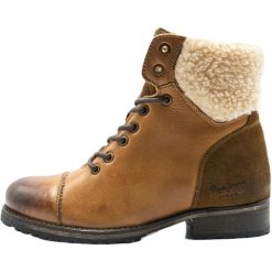 Buty damskie Pepe Jeans Melting Warm. Brązowe obuwie trekkingowe damskie Pepe Jeans, z jeansu, bez zapięcia. Za 590.00 zł.