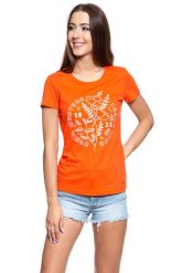 MUSTANG T SHIRT DAMSKI Alexia C Print 1009868 7096. Brązowe t-shirty damskie Mustang, s, bez wzorów, bez kołnierzyka, bez ramiączek. W wyprzedaży za 39.99 zł.
