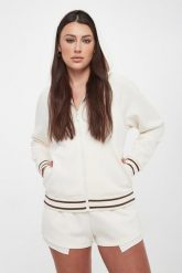 Bluza damska rozpinana z kapturem ARMANI EXCHANGE. Bluzy damskie Armani Exchange, m, bez wzorów, bez ramiączek, z kapturem. W wyprzedaży za 524.25 zł.