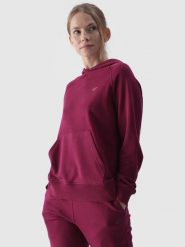 4F Bluza dresowa nierozpinana z kapturem damska - fioletowa M. Fioletowe bluzy damskie 4F, m, bez wzorów, z bawełny, sportowe, bez ramiączek, z kapturem. W wyprzedaży za 99.99 zł.