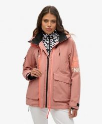 Superdry Ski Ultimate Rescue Jacket — Wodoszczelna i oddychająca kurtka. Czerwone kurtki sportowe damskie Superdry, bez wzorów, bez ramiączek, bez kaptura, narciarskie. Za 1,063.00 zł.