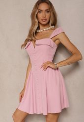 Różowa Sukienka o Rozkloszowanym Kroju na Ramiączkach z Ozdobnym Dekoltem Salaviel. Czerwone sukienki damskie Renee, na co dzień, m, bez wzorów, eleganckie, bez kołnierzyka, bez ramiączek, mini, kopertowe. Za 109.99 zł.