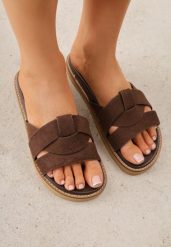 Cienobrązowe Klapki VICES z Przeplatanymi Paskami Anreene. Brązowe klapki damskie Born2be, bez wzorów, eleganckie, bez obcasa, na płaskiej podeszwie, bez zapięcia. Za 89.99 zł.