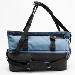 Torba sportowa Kipsta Urban 35L. Czarne torby sportowe męskie Decathlon, bez wzorów, z materiału, na ramię. W wyprzedaży za 119.99 zł.