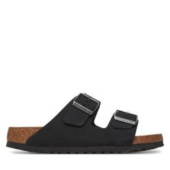 Klapki Birkenstock. Czarne klapki damskie Birkenstock, bez wzorów, bez obcasa, bez zapięcia. Za 399.99 zł.