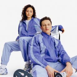 Bluza dresowa unisex Yestalgia. Fioletowe bluzy damskie Decathlon, l, bez wzorów, z dresówki, klasyczne, bez ramiączek, bez kaptura. Za 159.99 zł.