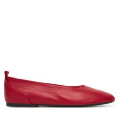 Baleriny Tamaris. Czerwone balerinki damskie Tamaris, bez wzorów, bez obcasa, bez zapięcia. Za 299.99 zł.