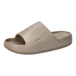Klapki męskie Nike FD4116201. Brązowe klapki męskie Nike, bez wzorów, z gumy, bez zapięcia. Za 255.00 zł.