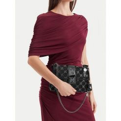 Torebka Nine West. Czarne torebki do ręki damskie Nine West, bez wzorów, bez dodatków. Za 329.99 zł.