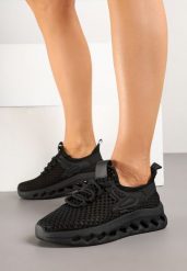 Czarne Siateczkowe Buty Sportowe Sneakersy na Grubej Tłoczonej Podeszwie Luriane. Czarne obuwie sportowe damskie Born2be, bez wzorów, z jeansu, bez zapięcia. Za 74.99 zł.