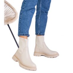 Beżowe botki z materiałową cholewką beżowy. Brązowe botki damskie bez wzorów, z materiału, eleganckie, z okrągłym noskiem, bez obcasa, na płaskiej podeszwie, bez zapięcia. Za 82.56 zł.