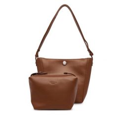Torebka Weekend Max Mara. Brązowe listonoszki damskie Weekend Max Mara, bez wzorów, bez dodatków. Za 1,739.00 zł.