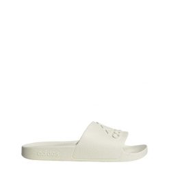 Klapki basenowe dla dorosłych Adidas Adilette Aqua. Białe klapki damskie Adidas, bez wzorów, sportowe, bez obcasa, bez zapięcia. Za 99.95 zł.