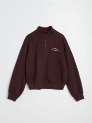 Bluza half-zip z haftowanym napisem z bawełną - czerwony. Czerwone bluzy damskie Sinsay, l, bez wzorów, z bawełny, bez ramiączek, bez kaptura. Za 49.99 zł.