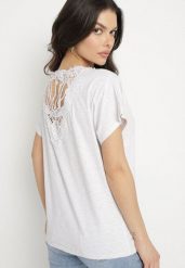 Jasnoszary Bawełniany T-shirt Nietoperz z Perłami i Koronką Eleziria. Szare t-shirty damskie Born2be, l, bez wzorów, z bawełny, bez kołnierzyka, bez ramiączek. Za 34.99 zł.