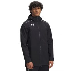 Kurtka wodoodporna Under Armour Challenger Pro. Czarne kurtki męskie Under Armour, m, bez wzorów, z materiału, bez kaptura. Za 561.00 zł.