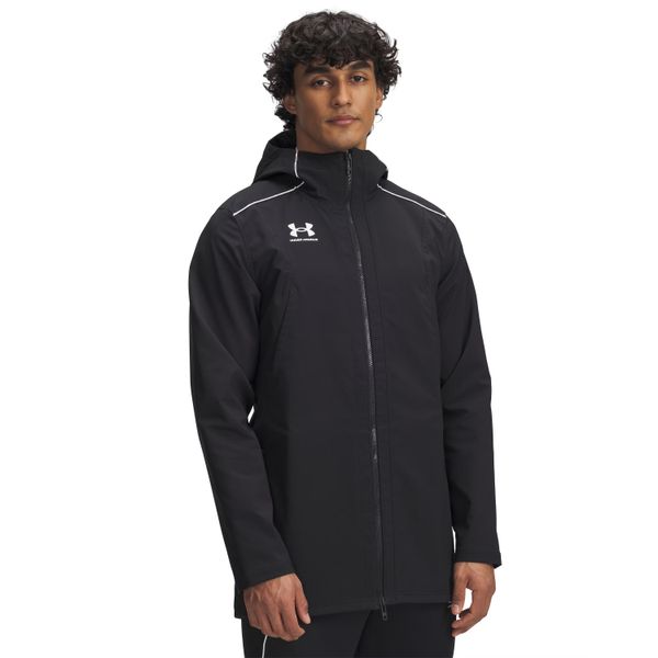 Kurtka wodoodporna Under Armour Challenger Pro. Czarne kurtki męskie Under Armour, m, bez wzorów, z materiału, bez kaptura. Za 600.45 zł.