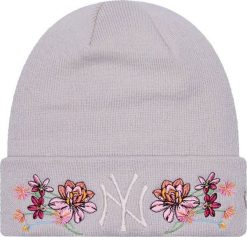 New Era Czapka zimowa damska NEW ERA NY Yankees Floral Cuff Knit Beanie beżowa. Brązowe czapki damskie New Era, na zimę, bez wzorów. Za 109.00 zł.