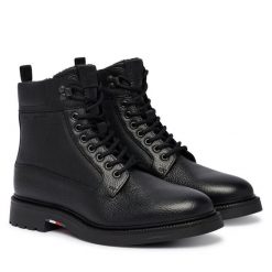 Trzewiki Tommy Hilfiger. Czarne botki męskie Tommy Hilfiger, bez wzorów, casualowe, bez obcasa, bez zapięcia. Za 799.99 zł.