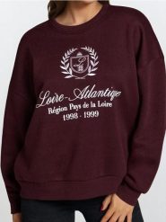 Bluza crewneck - czerwony. Czerwone bluzy damskie Sinsay, l, bez wzorów, bez ramiączek, bez kaptura. W wyprzedaży za 35.99 zł.
