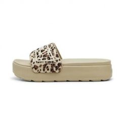 Klapki damskie Puma Karmen Slide. Brązowe klapki damskie Puma, na lato, bez wzorów, z materiału, bez obcasa, bez zapięcia. Za 153.99 zł.