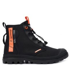Trapery Palladium. Czarne trapery damskie Palladium, bez zapięcia. Za 369.99 zł.