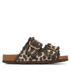 Klapki DeeZee. Brązowe klapki damskie DeeZee, bez wzorów, bez obcasa, bez zapięcia. Za 139.99 zł.