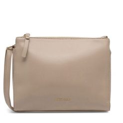 Torba Jenny Fairy. Brązowe listonoszki damskie Jenny Fairy, bez wzorów, bez dodatków. Za 68.99 zł.