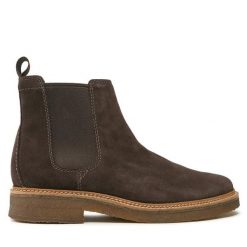 Sztyblety Clarks. Brązowe botki męskie Clarks, bez wzorów, bez obcasa, bez zapięcia. Za 719.99 zł.