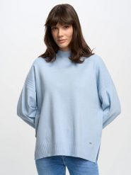 Sweter damski typu poncho niebieski Rajana 400. Niebieskie swetry nierozpinane damskie BIG STAR, na lato, l, bez wzorów, prążkowane, eleganckie, bez kołnierzyka, bez ramiączek. W wyprzedaży za 139.99 zł.