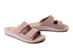 INBLU AG-15 023 różowy, klapki damskie. Czerwone klapki damskie Inblu, na lato, bez wzorów, bez obcasa, bez zapięcia. Za 74.99 zł.