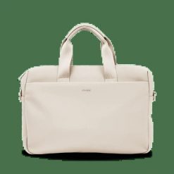 Torba na laptopa WINGS WILLOW 15,6 cala BEIGE. Brązowe torby na laptopa damskie Wings, bez wzorów, z materiału, na ramię. Za 179.90 zł.