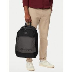 Plecak Reebok. Czarne plecaki męskie Reebok, bez wzorów, sportowe. Za 129.99 zł.